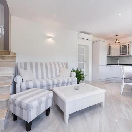 Argenta, - Cista Villa *